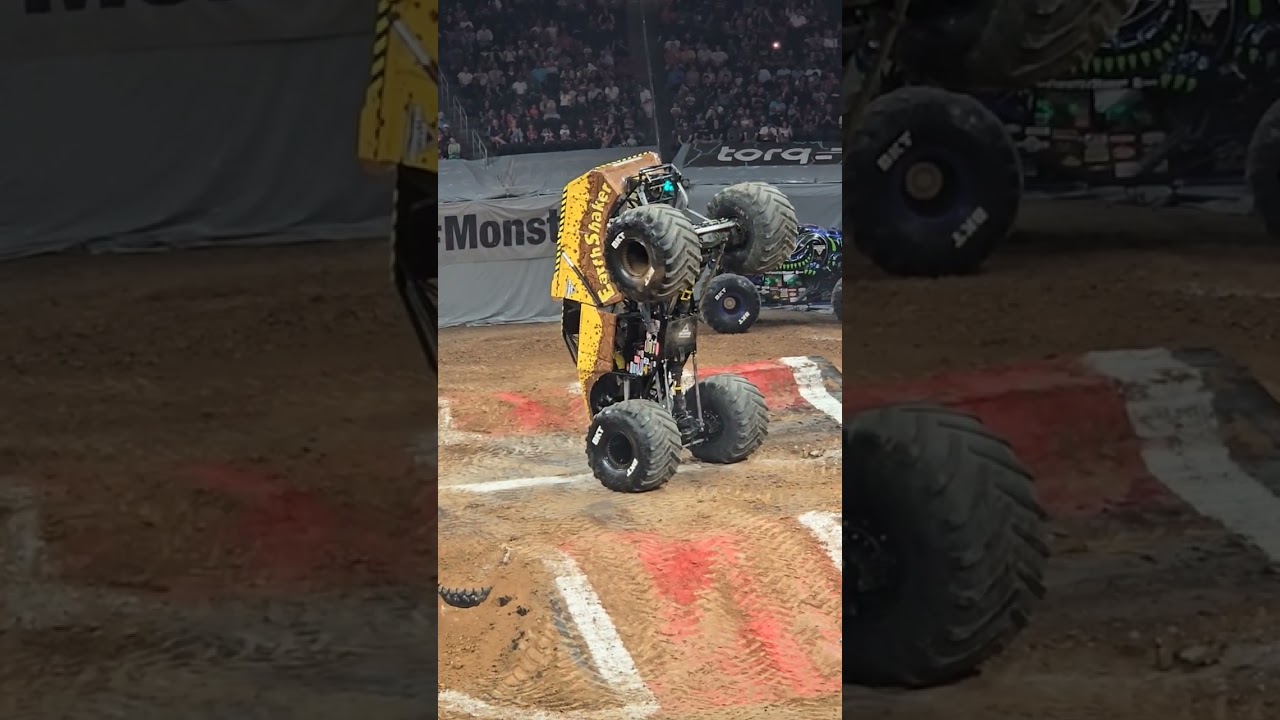 Monster Jam Trucks - Earth Shaker