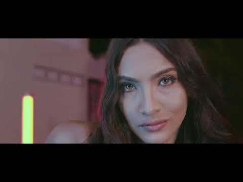 Makaco el Cerebro x Okalys ( vamos a Bailar Official video )