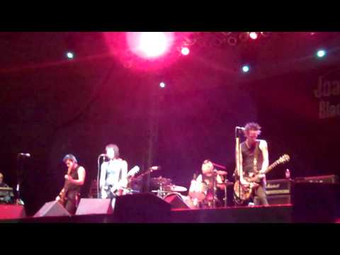 fake friends - joan jett and the blackhearts