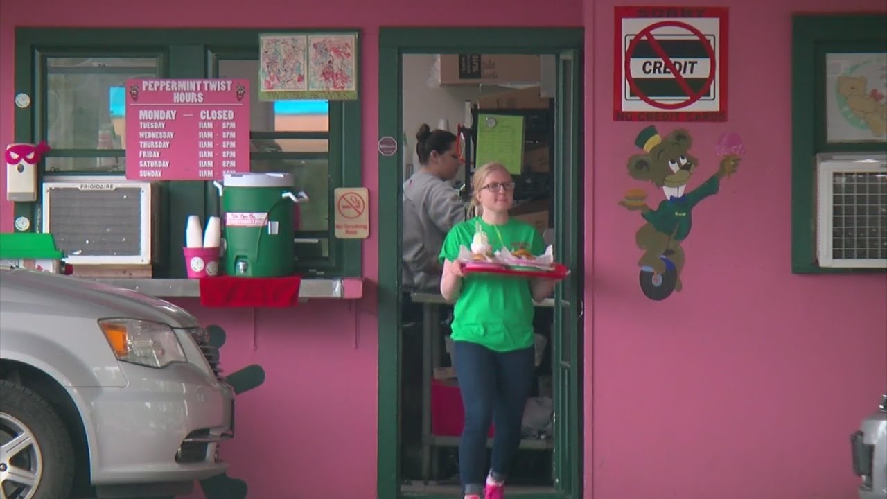 WCCO Viewers’ Choice For Best Drive-In Restaurant In Minnesota