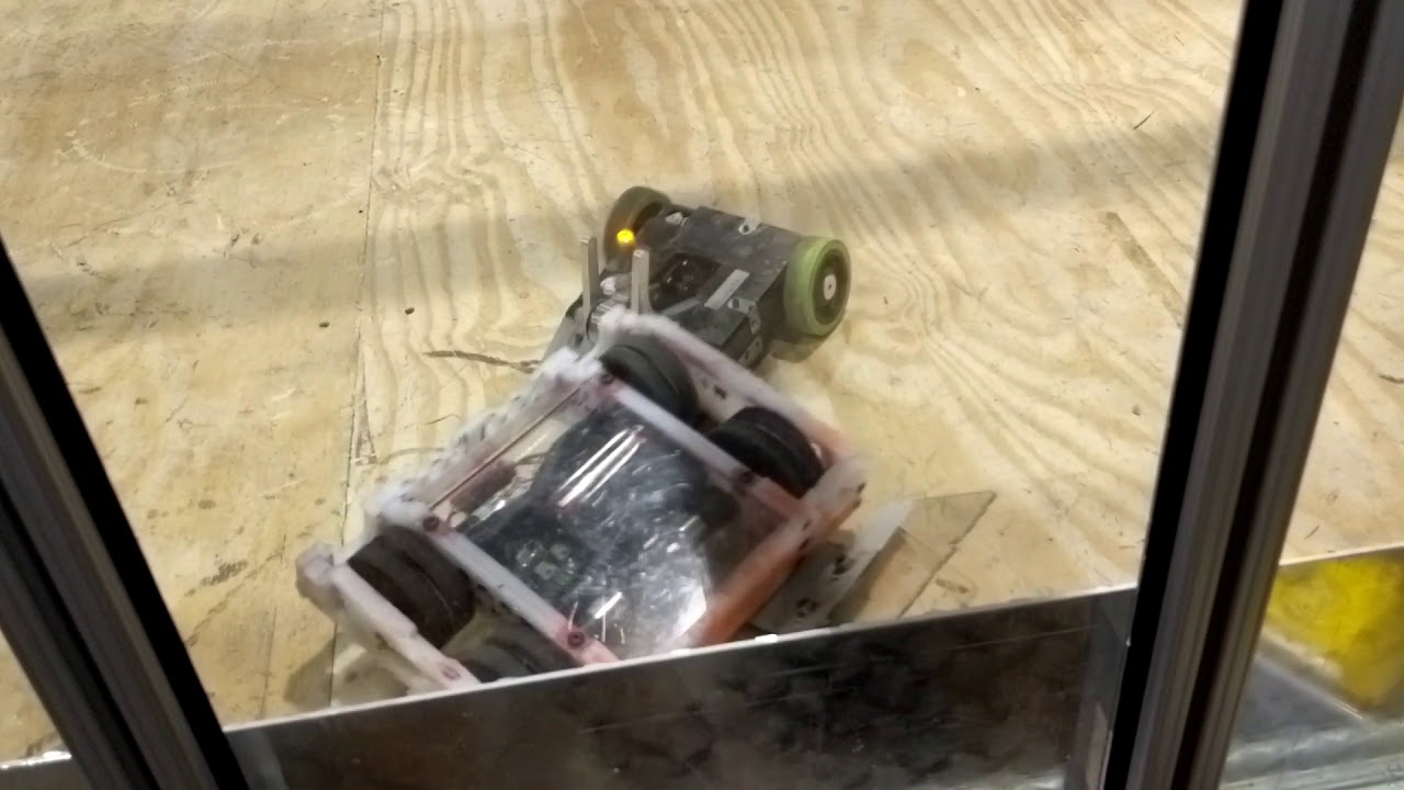 H5N1 vs Sweaver: Maker X Beetleweight Winners Round 1