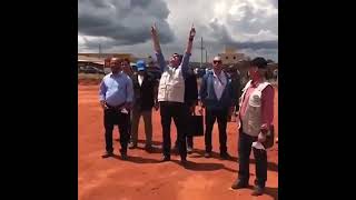 Bolsonaro Acena Para Ninguém