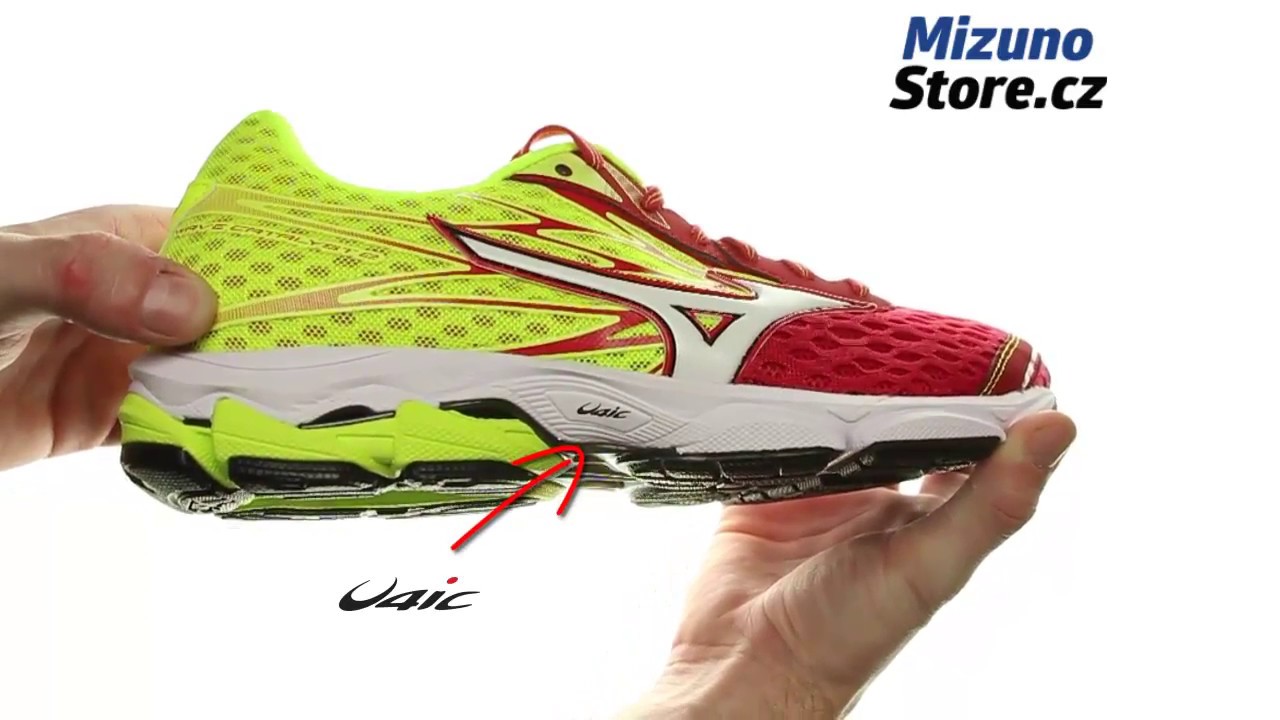 mizuno catalyst 2