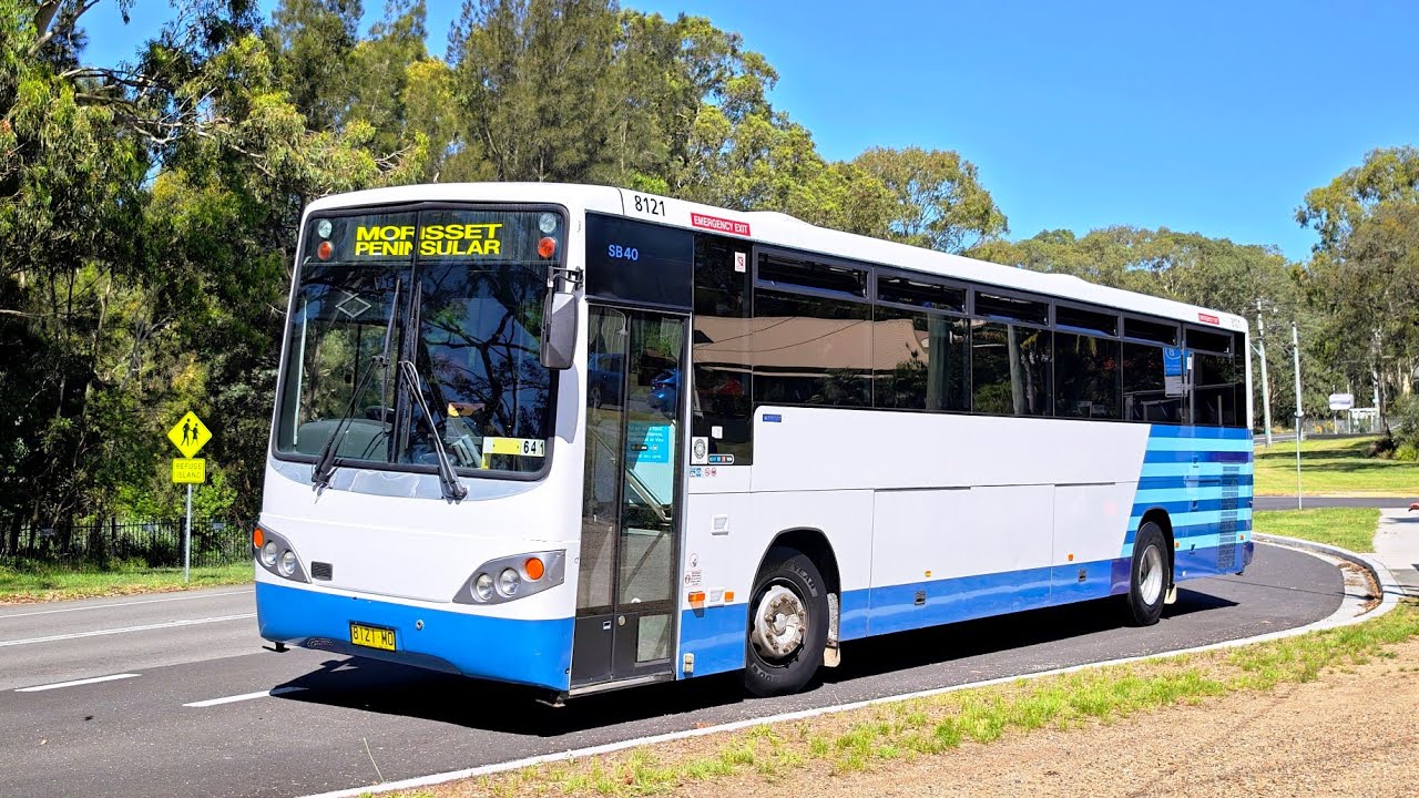 CDC Hunter 8121 MO - Volvo B7R Custom Coaches SB40 
