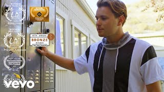 Presley Aronson - Background (Official Music Video) screenshot 5