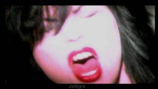 Joan Jett - Love Hurts