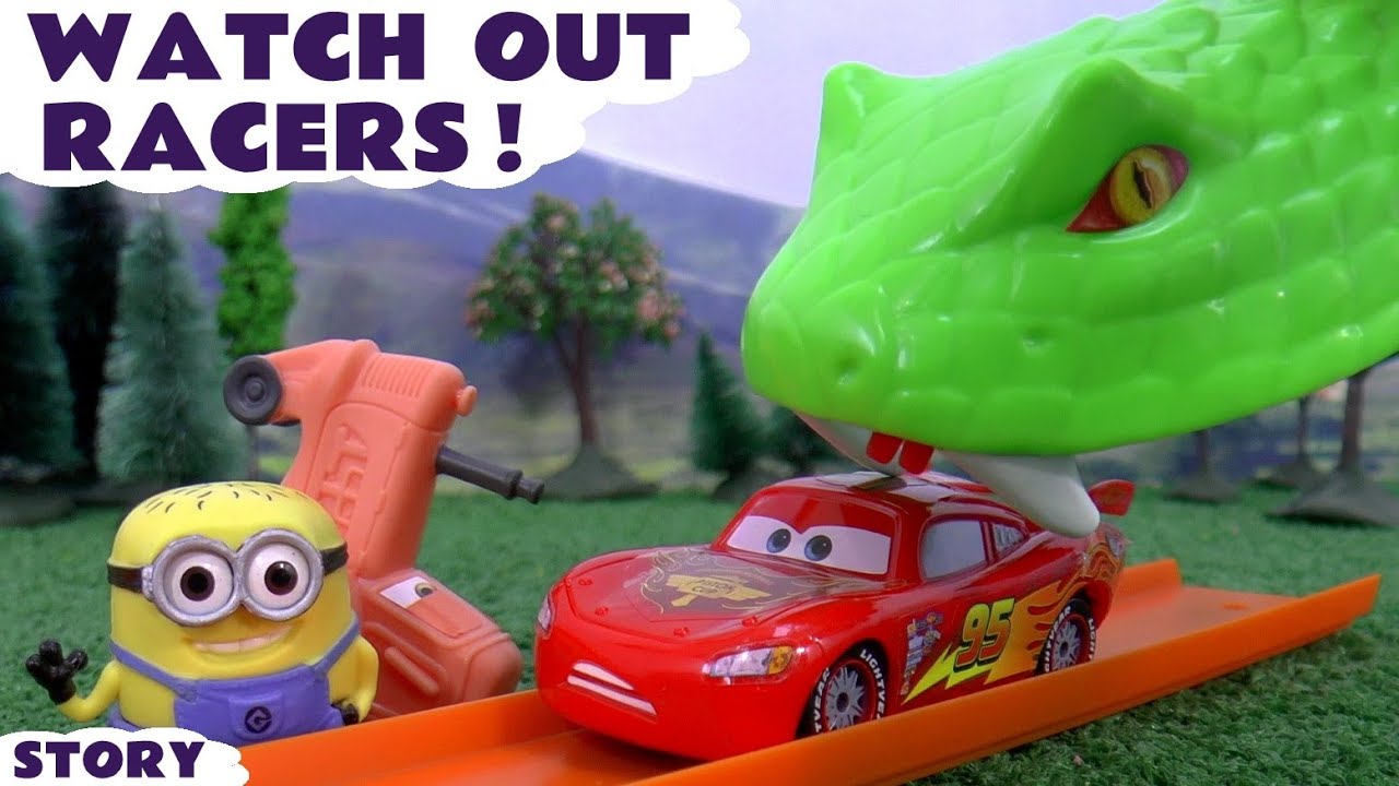 Hot Wheels City Snake Farthest Wins Toy Car Challenge