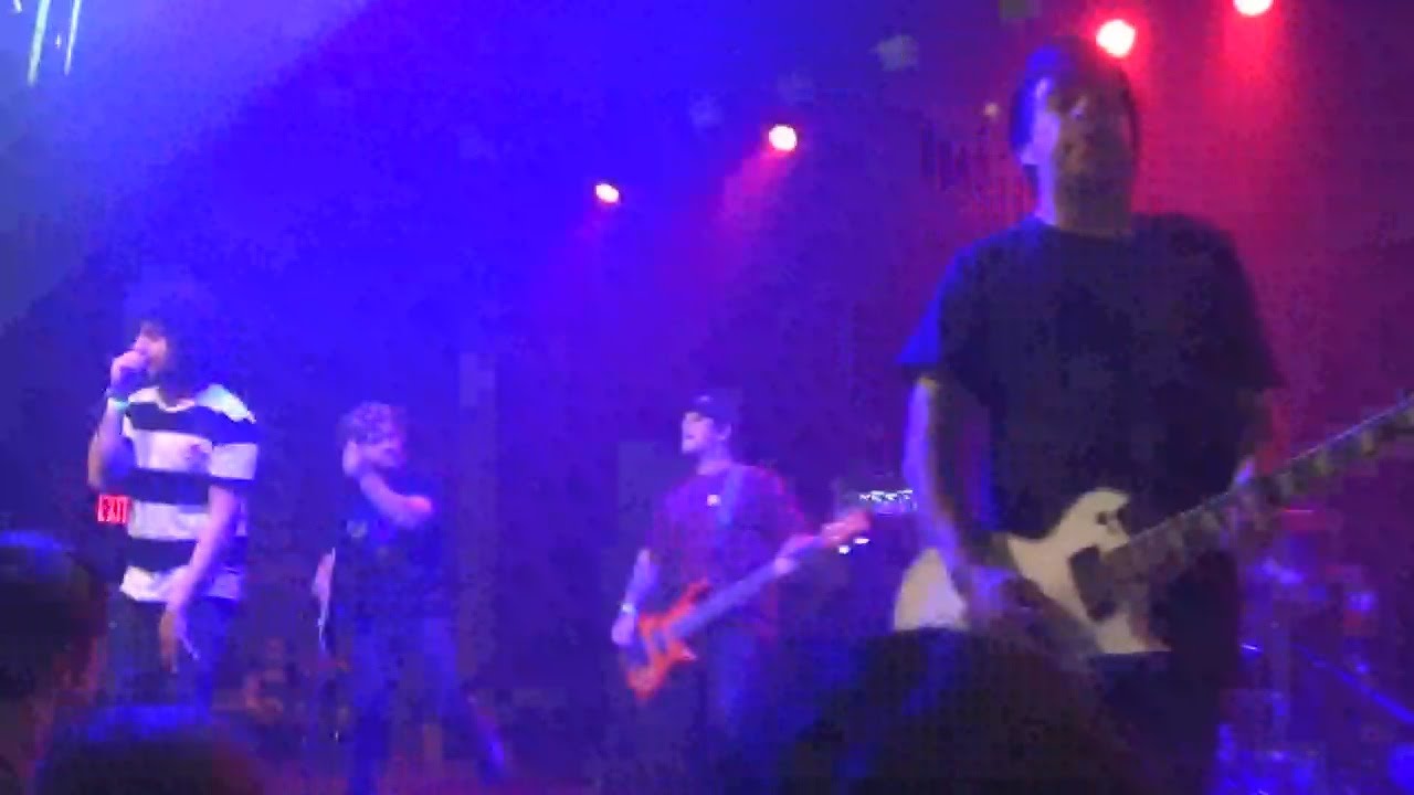 i-set-my-friends-on-fire-live-at-house-of-independents-nj-8-1-2022