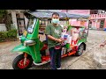 Tuk Tuk Thai Food Delivery 🛺 !! Market to Table Meal in Bangkok, Thailand!