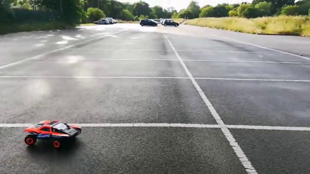 Traxxas Slash testing in Dorset UK - YouTube