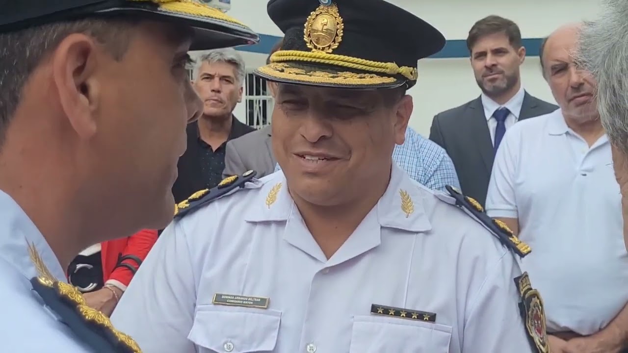 🎥 #SantaRosa | Mañana de viernes. Acto protocolar presentación sede policial alternativa.