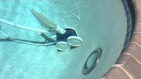 REVIEW:  Polaris 360 pool cleaner stays at the deep end of pool -- way too often