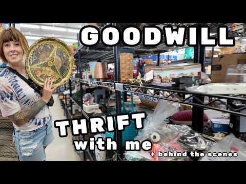 Couldn't Help Myself! Let's Go Thrifting at Goodwill