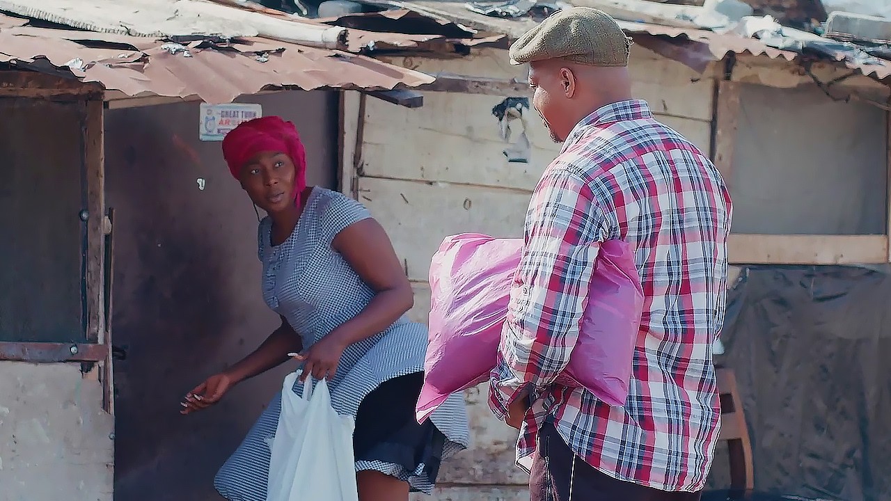 She Only Gave Him Shelter Not Knowing He Is A Billionaire In Disguise Looking For A Wife - Movies