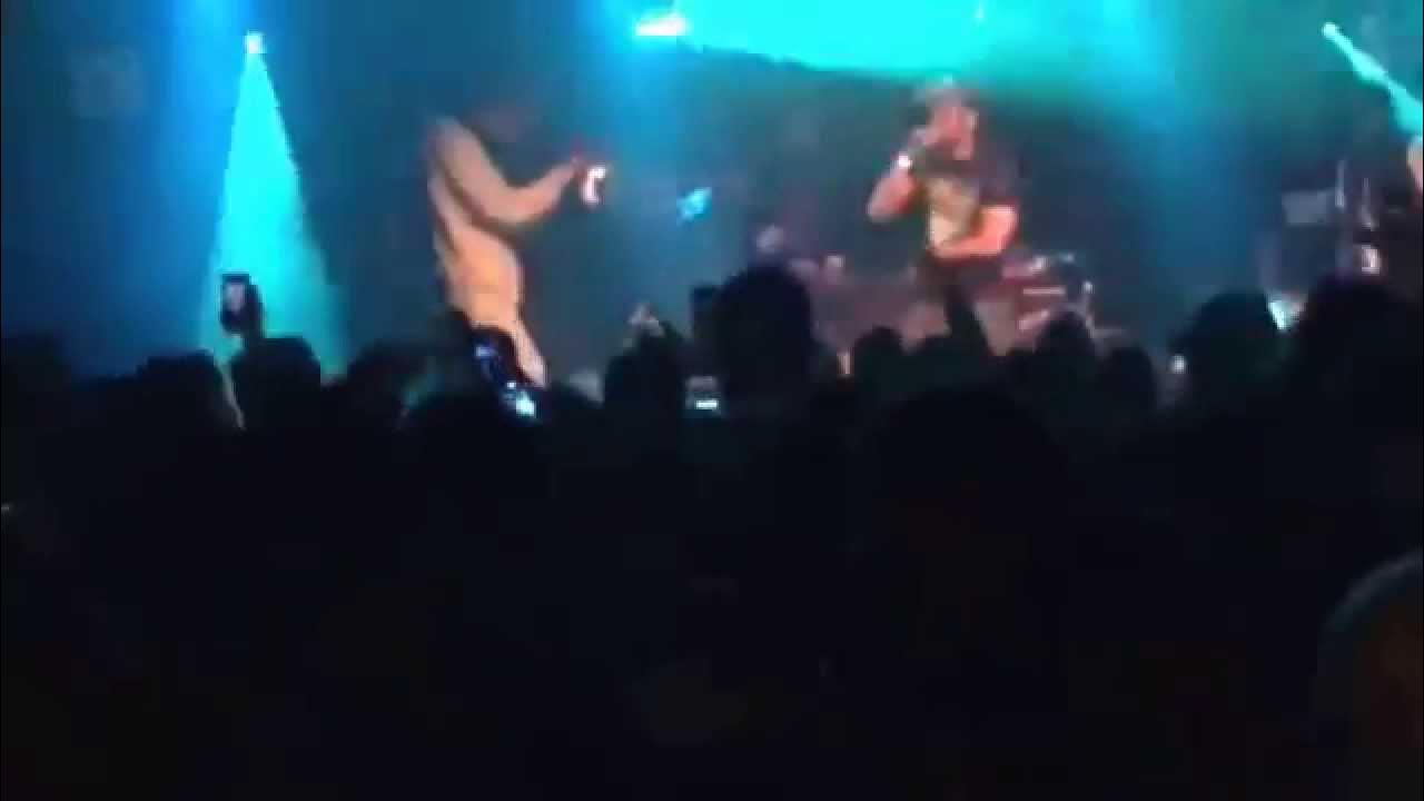SafOne She Wants A Man From Brum (Live Bugzy Malone Show 02 Birmingham 021215) YouTube