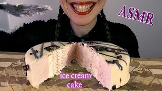 Hello my sweet beauties! today i have for you a delicious ice cream
cake, strawberry and vanilla flavored, with an amazing white chocolate
frosting dark ...