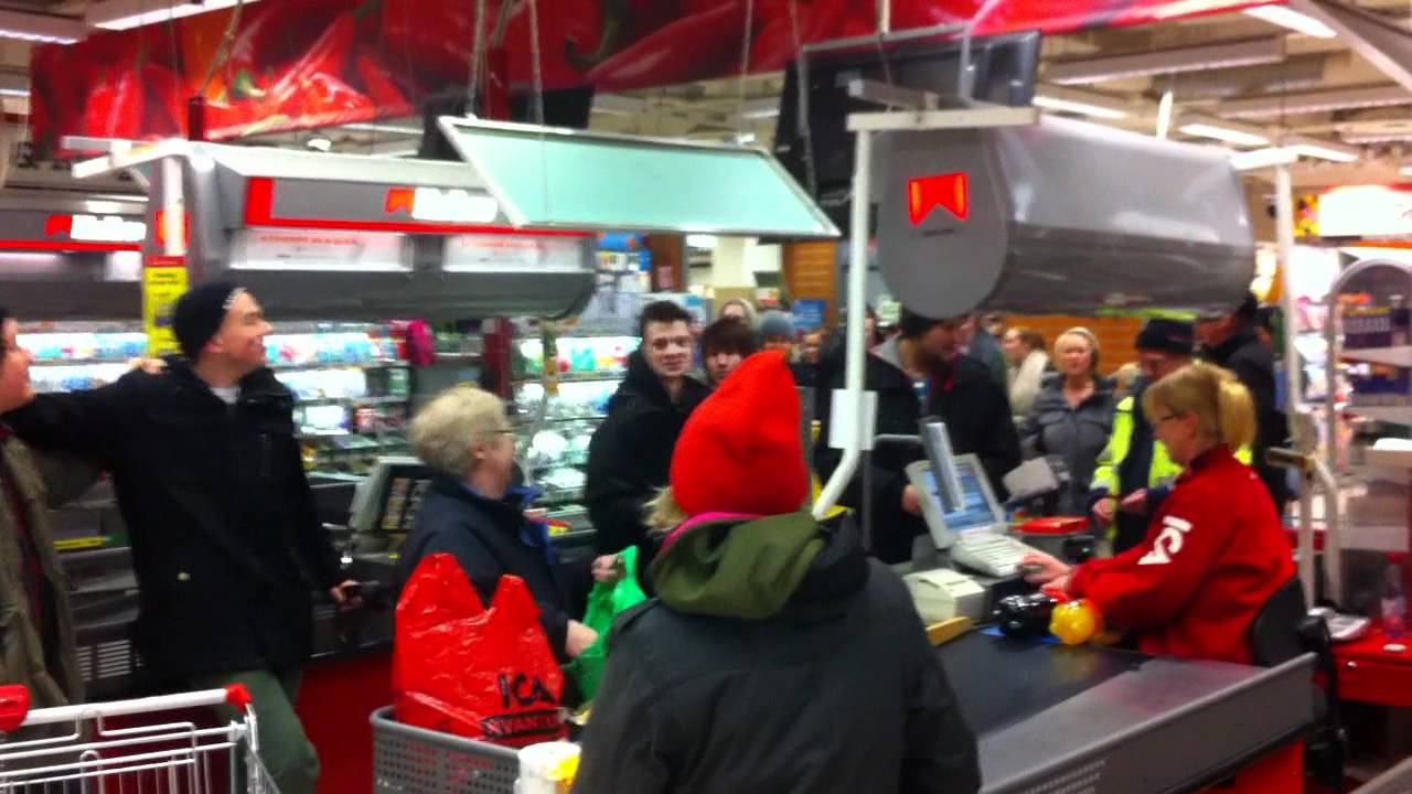 Bild från ES09 - Flashmob på ICA Kvantum