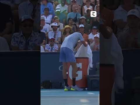 😓 Daniil Medvedev en souffrance, éliminé dès son entrée en lice à Cincinnati #shorts #tennis