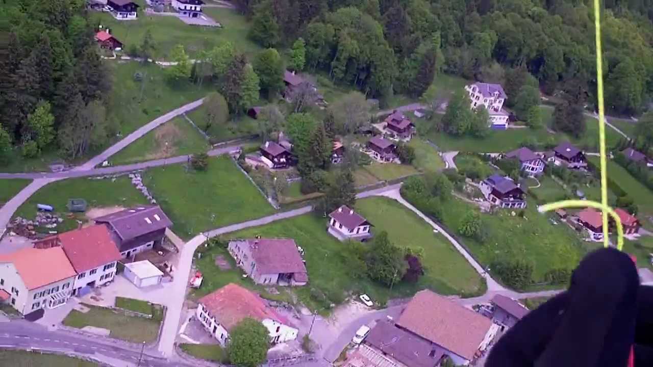 Paragliding Mauborget Switzerland - Survol en parapente - mai 2012