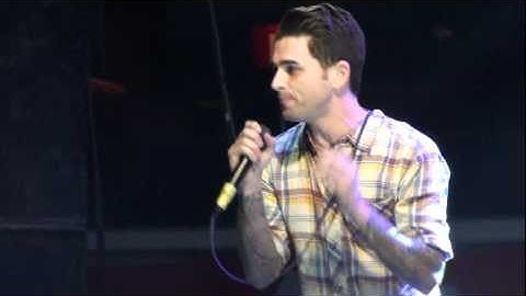 The Used + Chris Carrabba - Box Full Of Sharp Objects (Live)