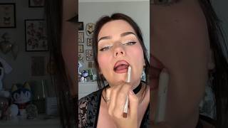 90S Pam Anderson Lip Tutorial