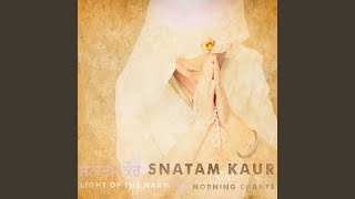 Video thumbnail of "Snatam Kaur - Sat Siree Siree Akaal - Beyond Death"