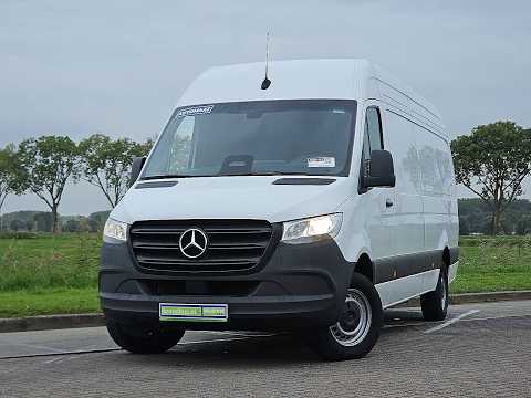 Film: Mercedes-Benz SPRINTER 317 L3H2 Automaat MBUX10 — 2024 — prezentacja pojazdu