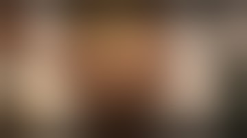 Week 6 mainline Skywalker OG under Mars Hydro TSW2000 in a 3x3 tent.