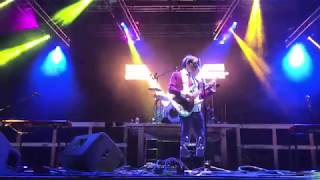 Weezer plays Mexican Fender for the first time ever Weezer plays Mexican Fender for the first time ever