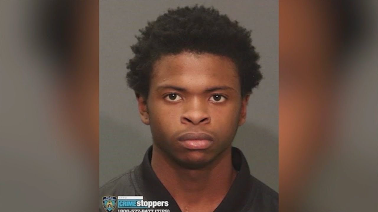 Teen sought in 11-year-old shooting death also wanted for 2 robberies