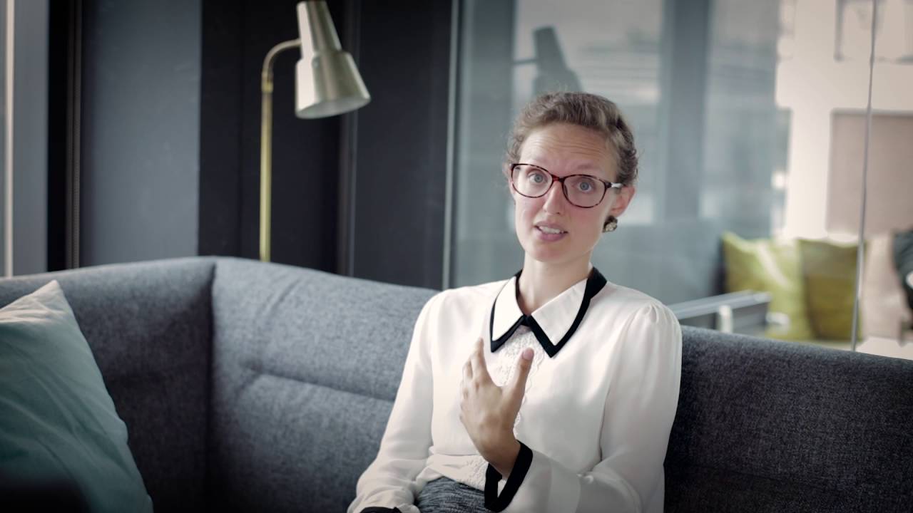 16. Afhængighed af en voksen