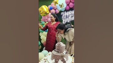 Neetu Mam Birthday Celebration 😍 @NeetuMamMotivation #kdcampus #neetumam #birthdaycelebration