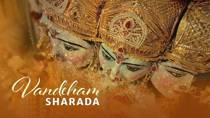 Vandeham Sharada | Close Up Darshan of Gayatri Mat...
