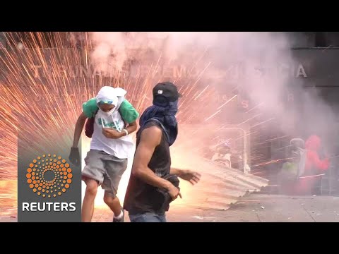 Trump threatens Venezuela with sanctions - Trump threatens Venezuela with sanctions