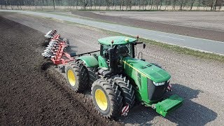 John Deere 9560R Ploughing w/ 10-Furrow Kuhn Vari-Challenger Plough | Danish Agriculture