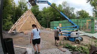 Lakehouse Build - EP23 - Roof Trusses for the Porch!