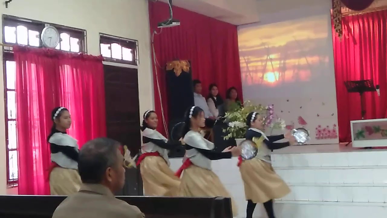 Datanglah dan bertahta - Persembahan Tarian Tamborin GPdI Narwastu Pontianak