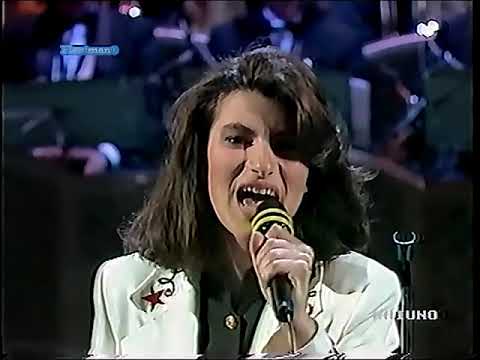 Laura Pausini @ Sanremo 1993 - parte I