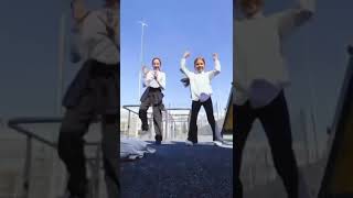 Мы: (это все видео на разных разных ракурсов которые мы с ней снимали💕🐈