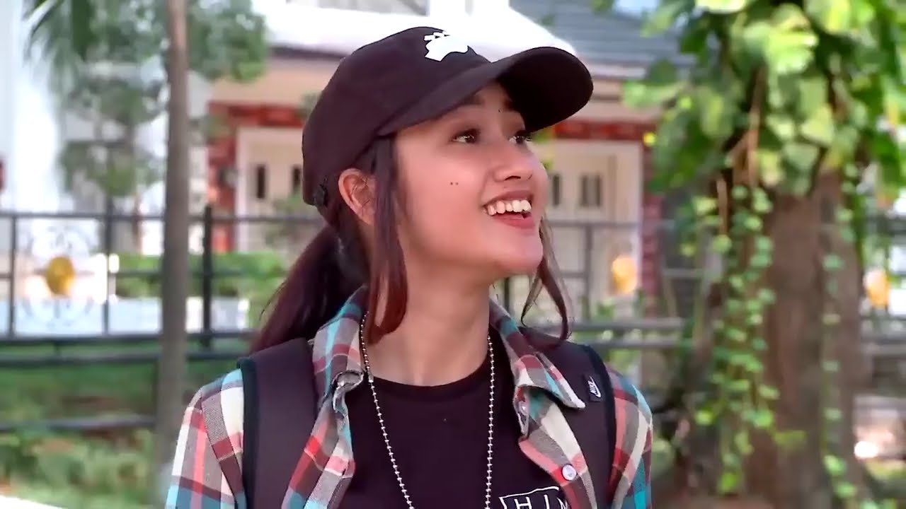 NEWEST FTV - WHEN A TOMBOY CHASES A CUTE MAN'S LOVE
