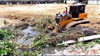 Amazing Landfill Reclamation! Skills Dozer Pushing Dirt to Clearing Mud & Dump Trucks Unloading Soil screenshot 3