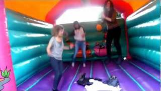 CHATEAU GONFLABLE ! ♥