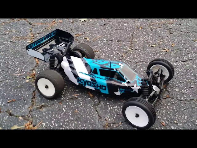 Kyosho Ultima RB6.6 1st Run :)! - YouTube