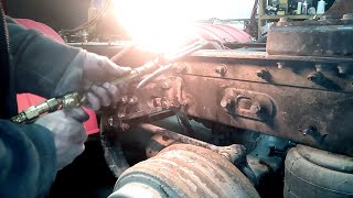 Peterbilt 359 Rebuild ep62- Rear suspension work and mud flaps