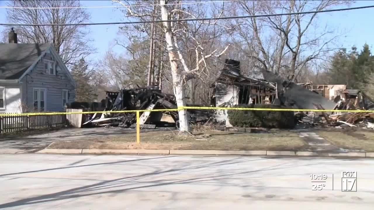 ‘He’s a hero’: Man badly burned after running into Rockford house fire ...