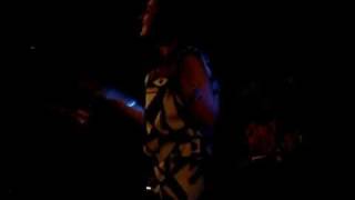 Yelle -&quot;Amour Du Sol&quot; Live, Orlando, FL 10/11/08 (AC Mix...)