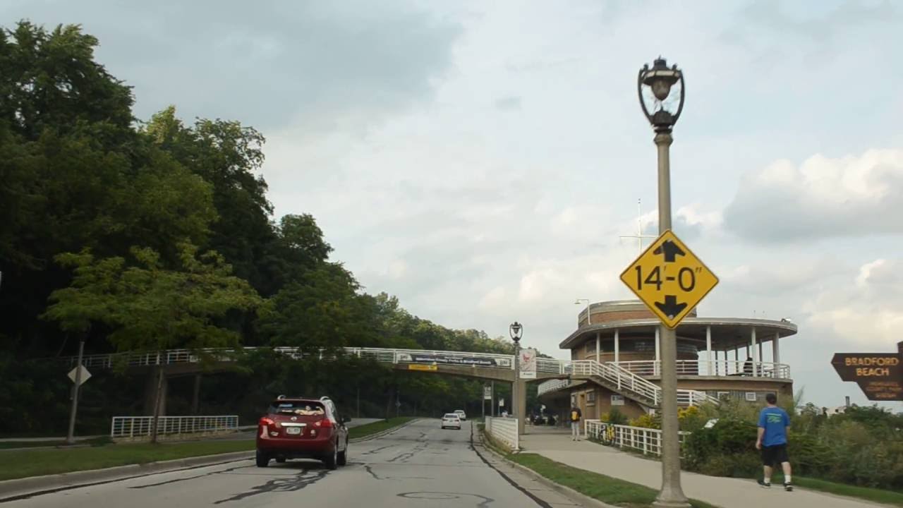 [WI] Milwaukee Roads, Part 2 (Lincoln Memorial Drive NB) (Aug 2016)