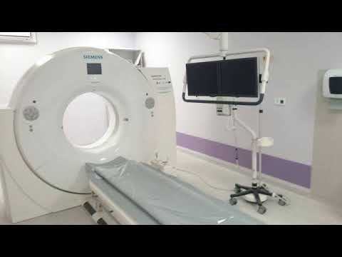 جهاز طبي ماركة سيمنس صناعة ألمانية الاستخدام لعمل أشعة مقطعية