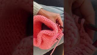 Le Jersey Avec Des Aiguilles Circulaires