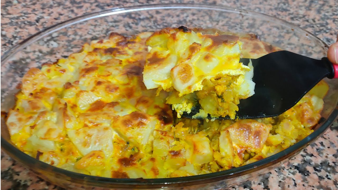 صبحت تالفة معرفت مندير 🤔كرتان بطاطا والدجاج☺️ سهلة واقتصادية بدون تعب 👍 مرحبا بكم فالقناة ❤️